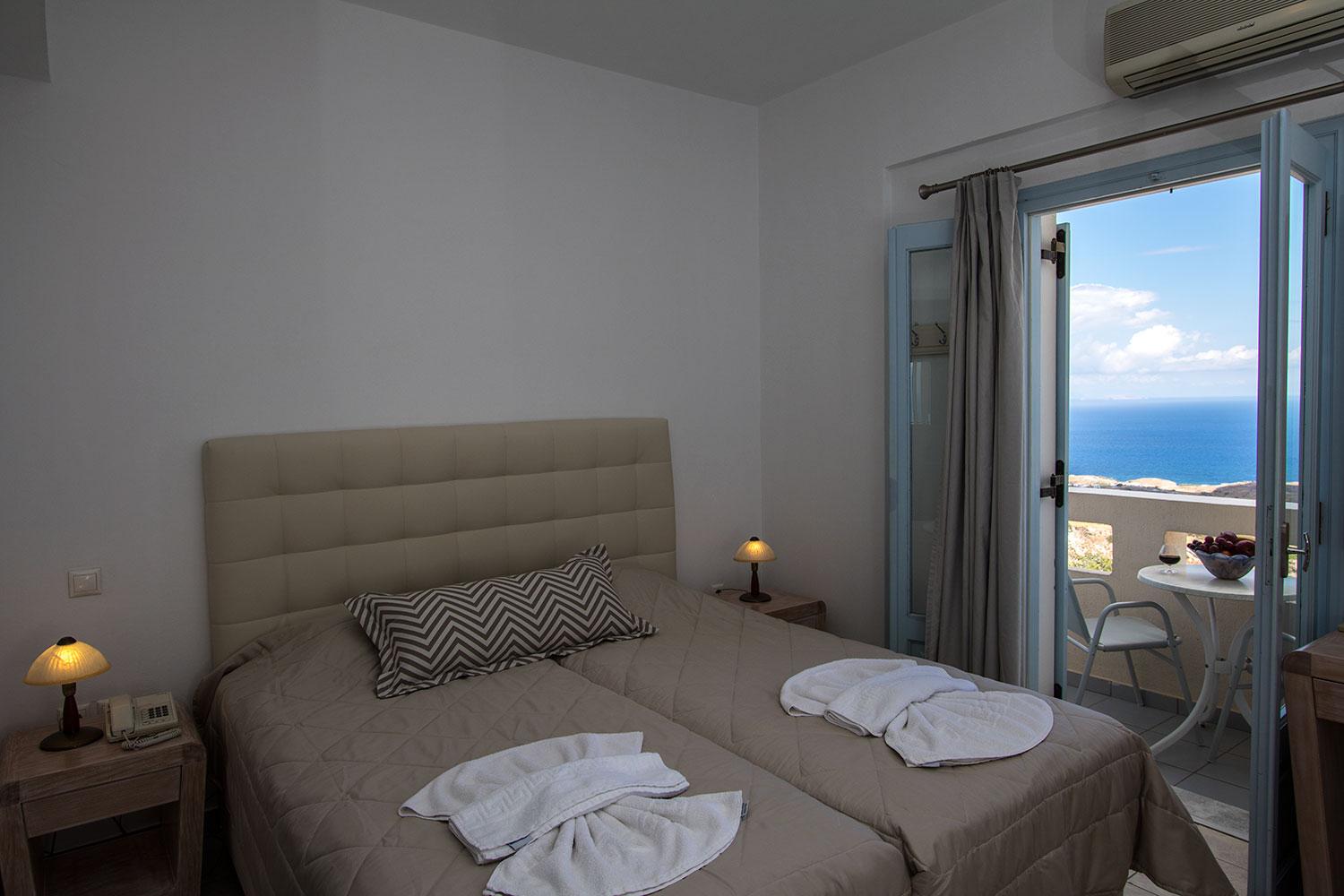 Erato Apartments Fira  Ngoại thất bức ảnh