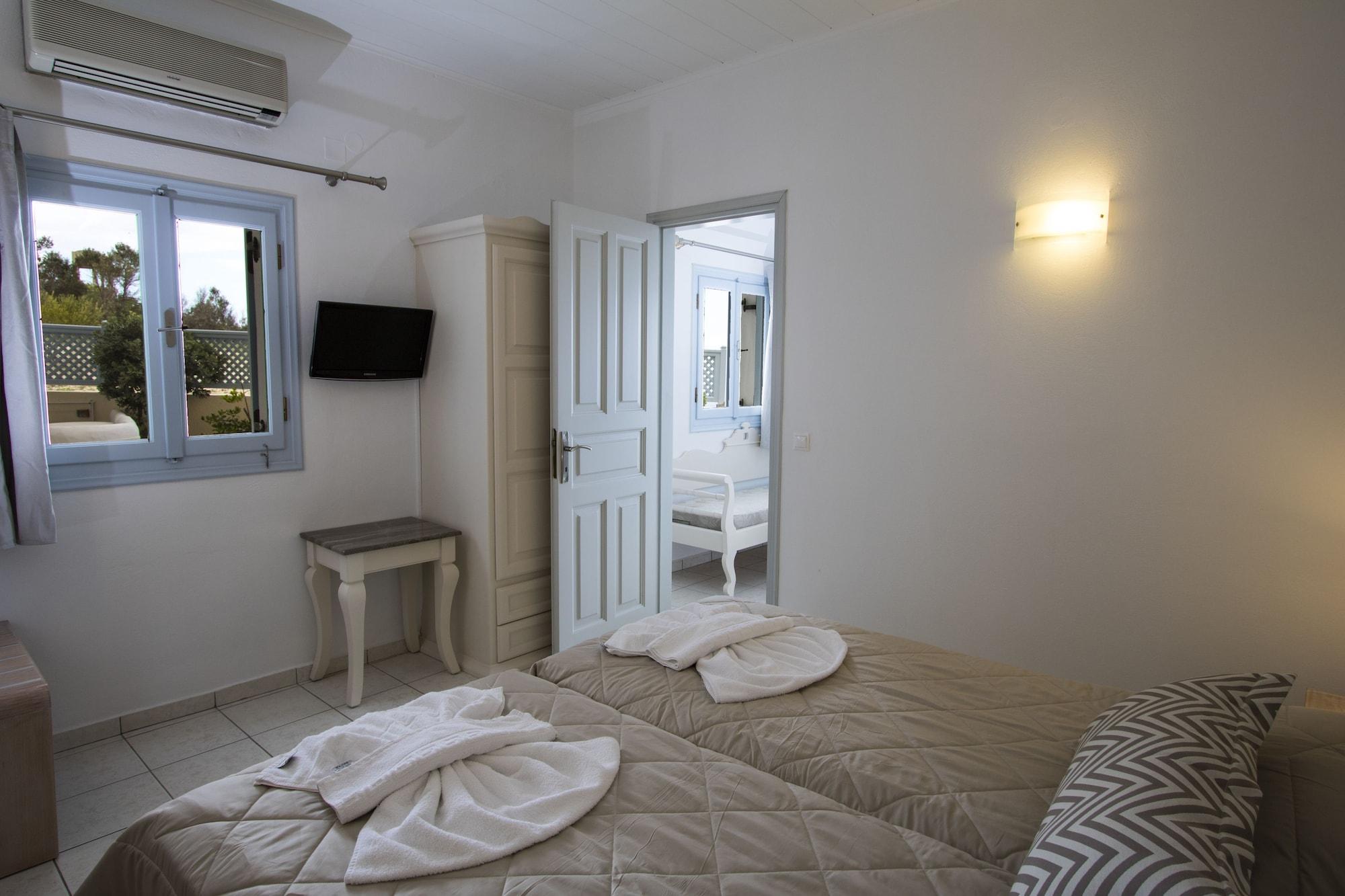 Erato Apartments Fira  Ngoại thất bức ảnh