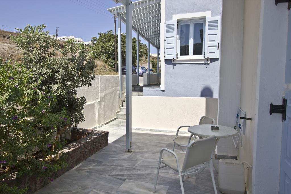 Erato Apartments Fira  Ngoại thất bức ảnh